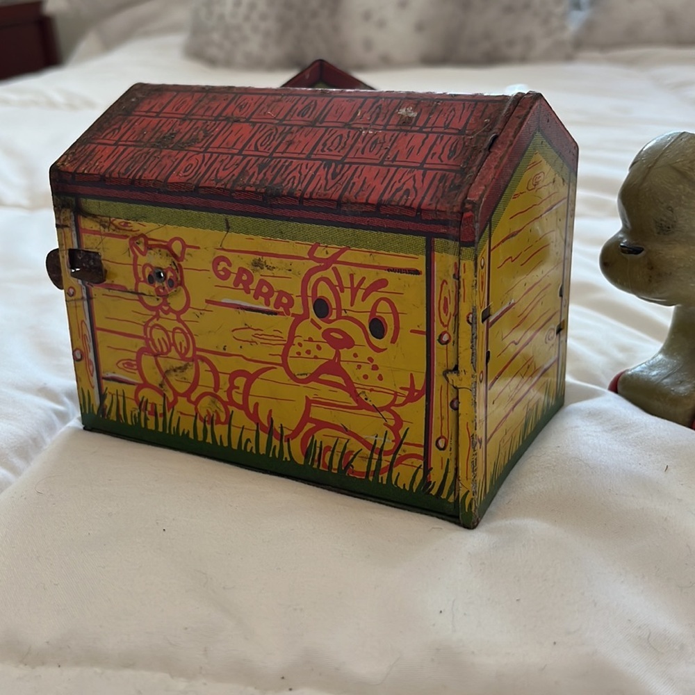 VINTAGE "Pooch" The Pop-Out Pup Toy - Picture 4 of 13